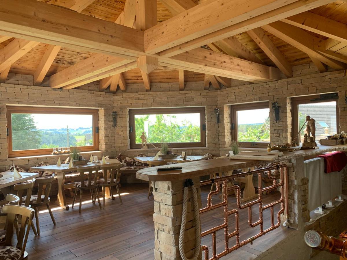 Hotel Alpenhof Markneukirchen Buitenkant foto