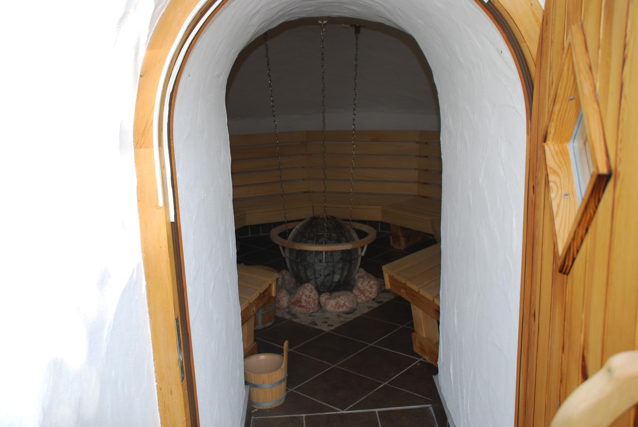 Hotel Alpenhof Markneukirchen Buitenkant foto