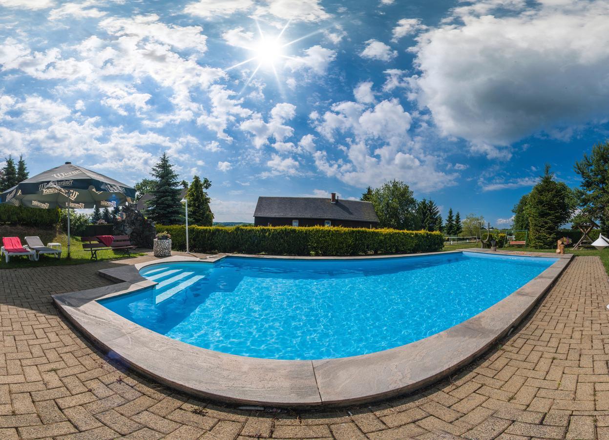 Hotel Alpenhof Markneukirchen Buitenkant foto