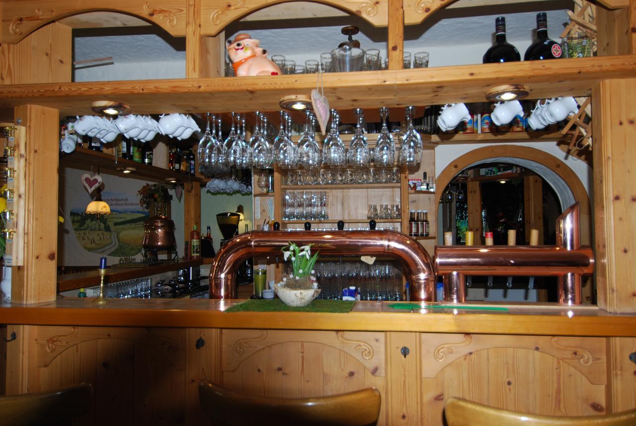 Hotel Alpenhof Markneukirchen Buitenkant foto